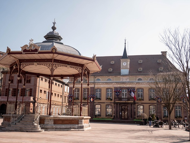 city-tour-places-640x480-13173603.jpeg