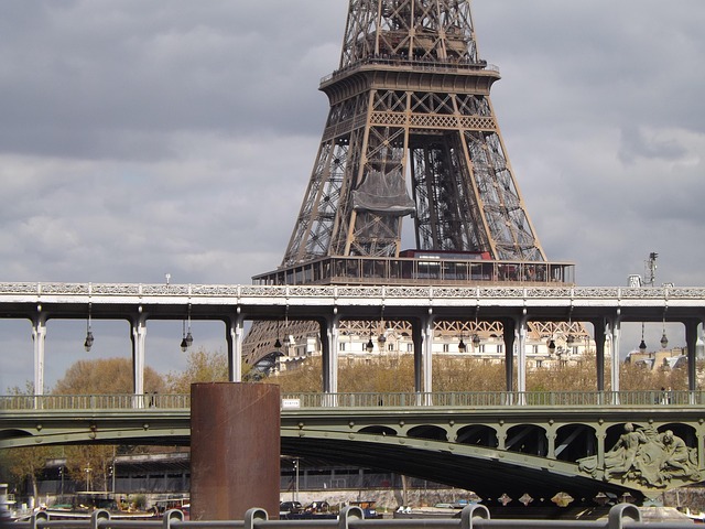 city-tours-640x480-98877899.jpeg