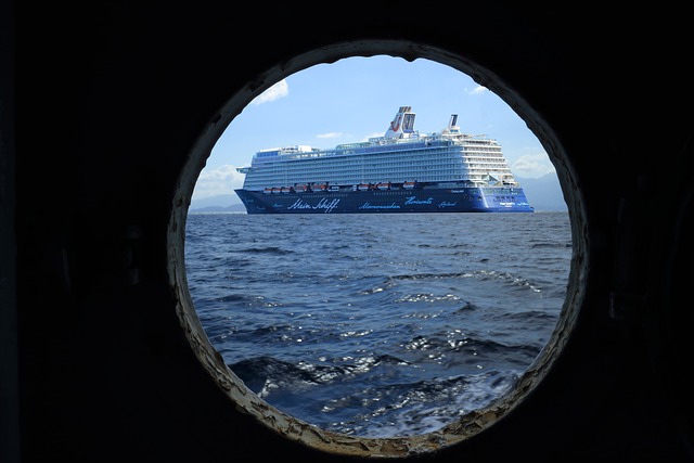 cruise dinner