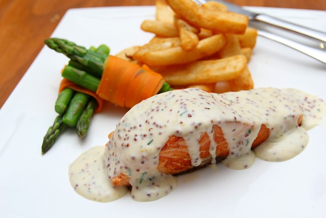 cruise-with-dinner-640x480-33235978.jpeg