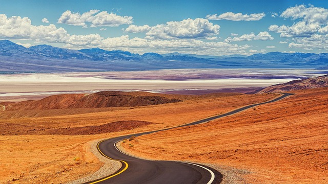 Seamless Transport: Elevate Your Desert Safari Experience in Dubai