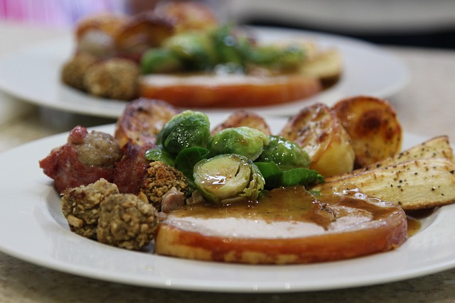 dinner-cruise-640x480-22114354.jpeg