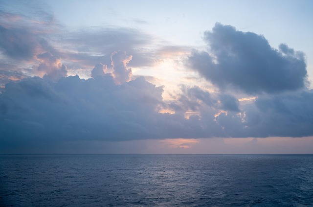 dinner-cruise-640x480-39257872.jpeg