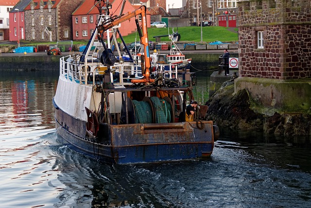 harbour-yacht-640x480-22988813.jpeg