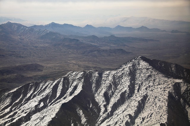 Scenic Helicopter Rides: Exploring Dubai’s Coast and Desert from Above