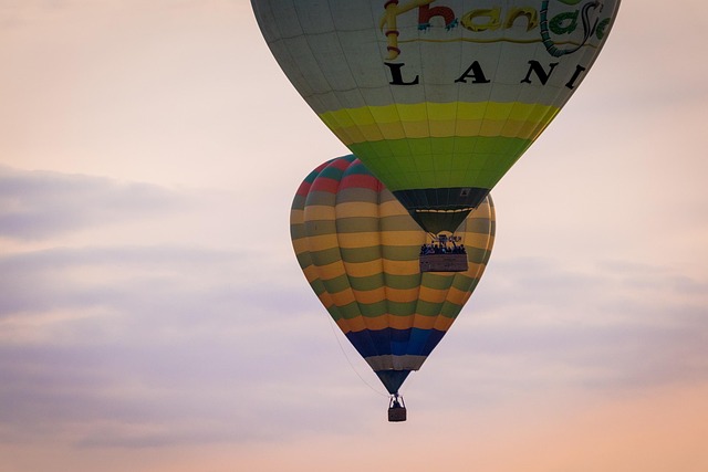 Hot air balloon Downtown