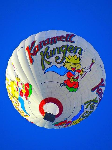 hot-air-balloon-ride-640x480-26989773.jpeg