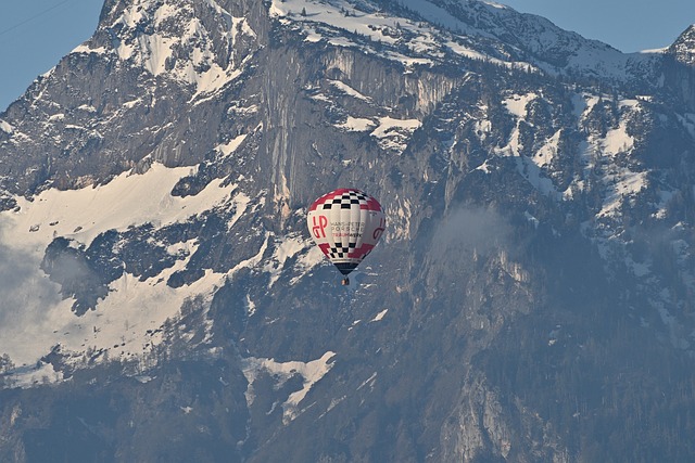 Hot air balloon  Silicon Oasis