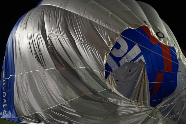 Soar Above The Meadows Dubai: Hot Air Balloon Tour Pickup Service