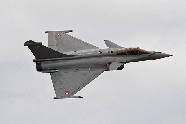 jet-car-640x480-31057457.jpeg