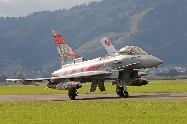 jet-car-640x480-43488594.jpeg