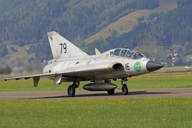 jet-car-640x480-80134488.jpeg