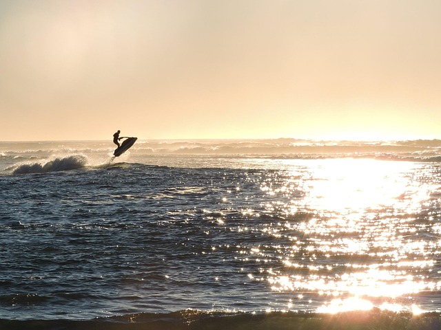 jetski-640x480-87987581.jpeg