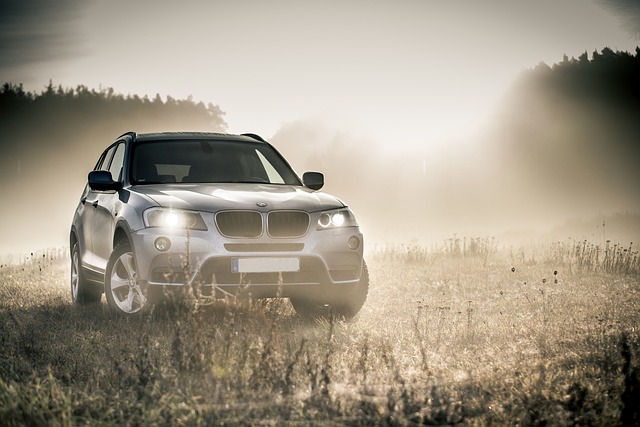 luxury-car-rental-640x480-60668487.jpeg