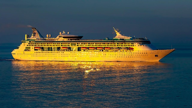 luxury dhow cruise