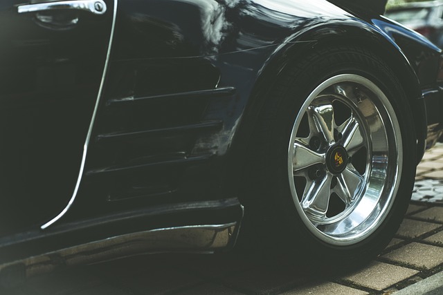 luxury-supercar-640x480-1099884.jpeg