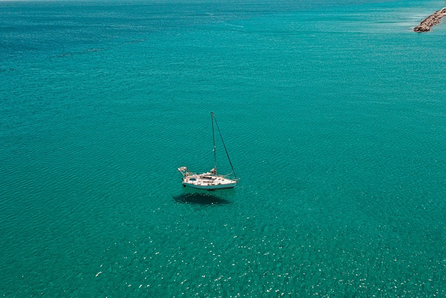 luxury yacht hire