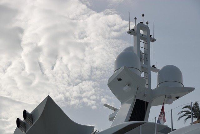 luxury yacht rental