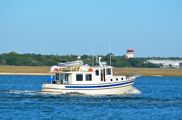 luxury yachts rental