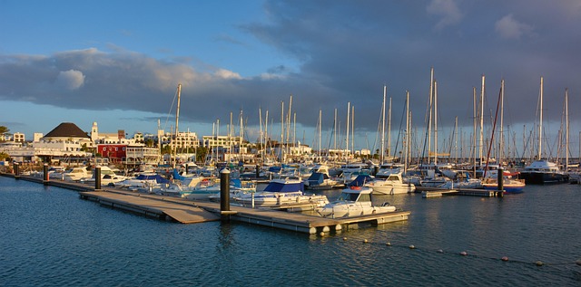 marina boat