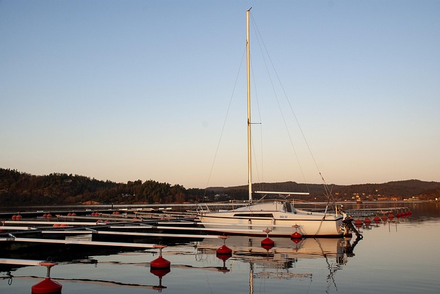 marina boat