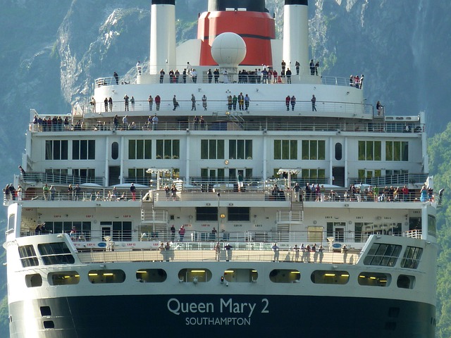 marina cruise