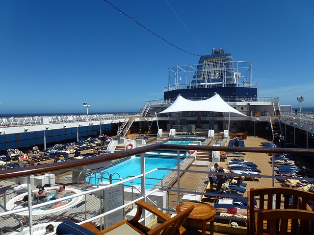 marina cruise dinner