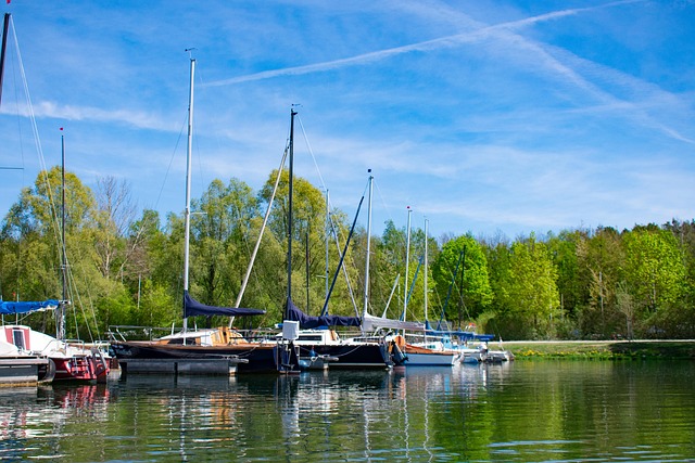 marina-dhow-640x480-21607144.jpeg