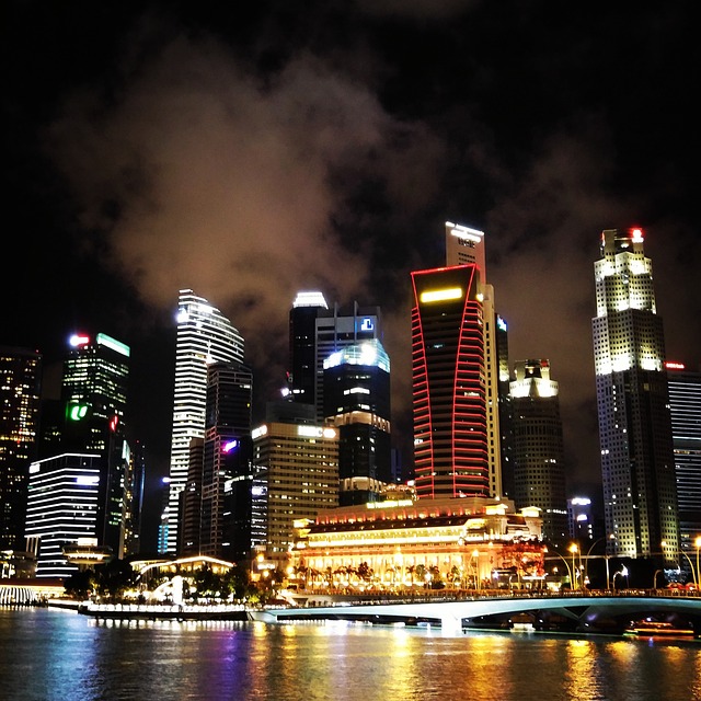 marina-skyline-helicopter-640x480-49101396.jpeg