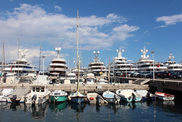 marina yacht