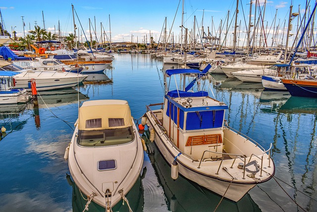 marina yacht