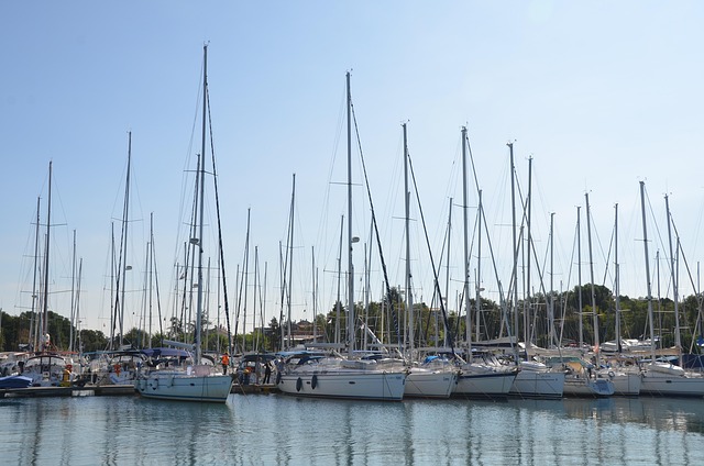 marina yacht