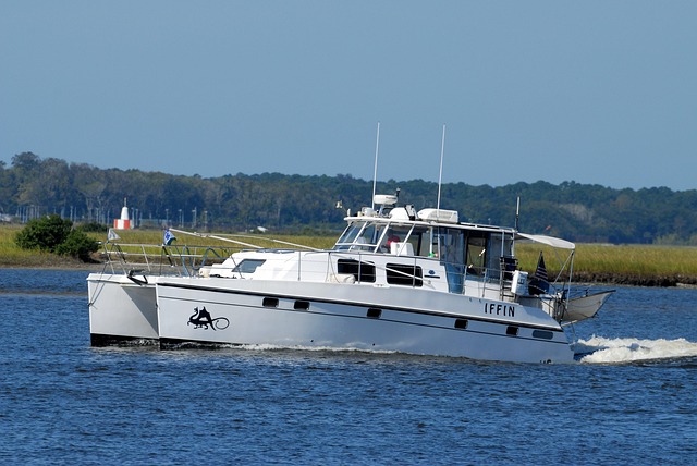 marina yacht