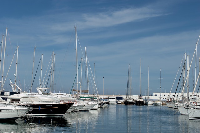 marina yacht