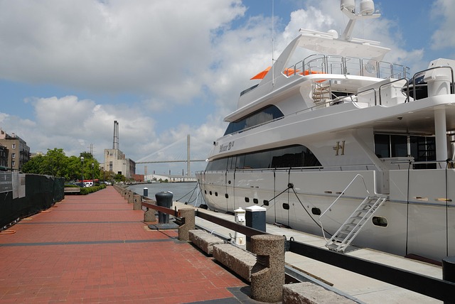 marina yacht