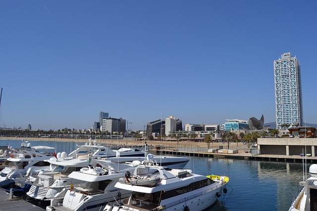 marina yacht