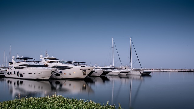 marina yacht