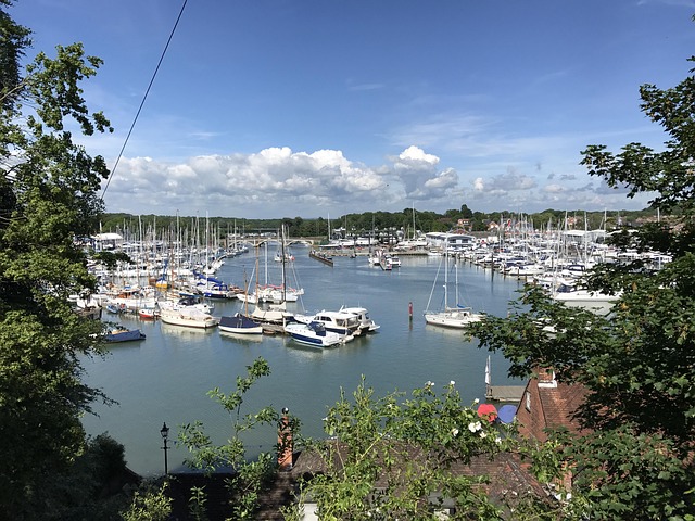 marina yacht rental