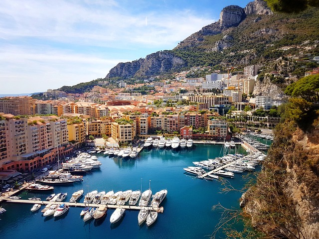 marina yacht rental