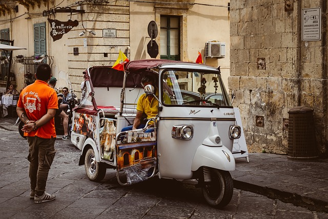 Dubai One-Day Tours: Balancing Heritage and Modern Marvels