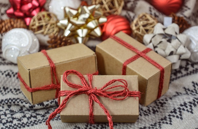 packages-640x480-55008333.jpeg