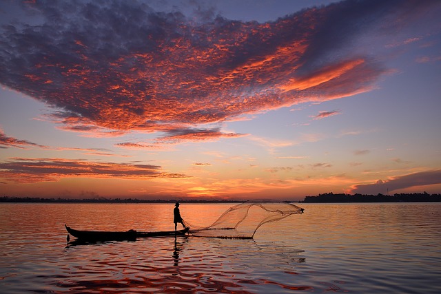 self drive boat