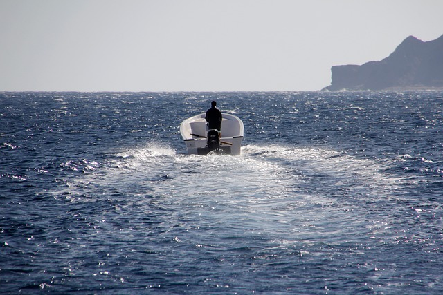 self drive boat