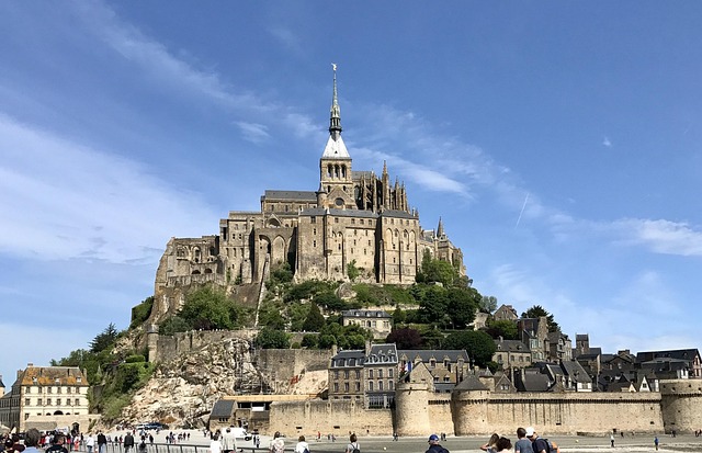 sightseeing-640x480-38768921.jpeg