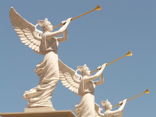 sightseeing-640x480-43629559.jpeg