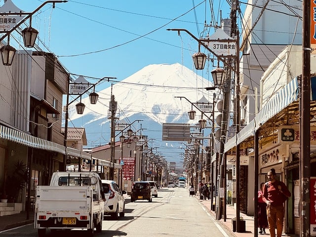 sightseeing-640x480-83059665.jpeg
