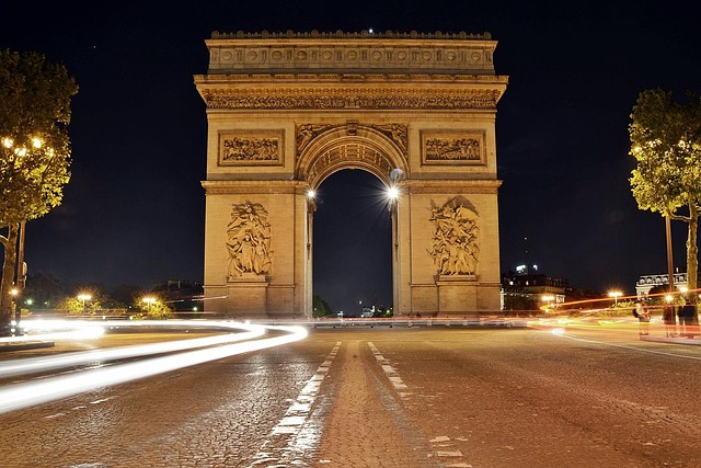 sightseeing-city-tours-640x480-81909390.jpeg