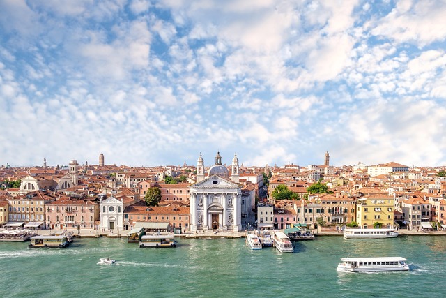 sightseeing-tours-640x480-12775239.jpeg