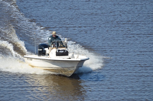 speed boat