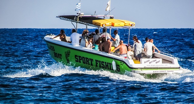 speed boat